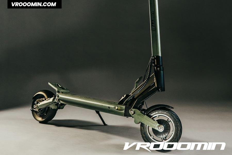 Vsett 8 Electric Scooter - front