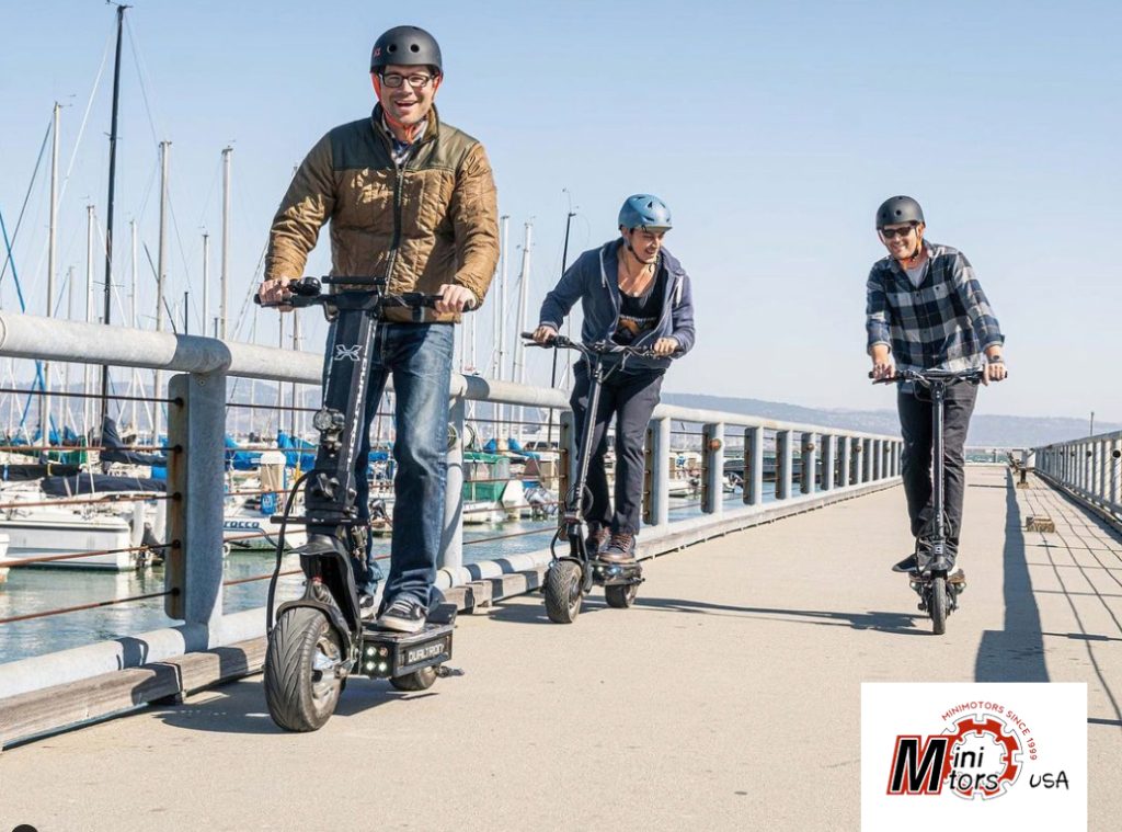 MiniMotors USA - SF Group Ride on the Board Walk